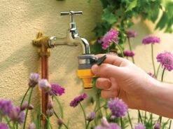 Hozelock Round Mixer Tap Connector 2177 -Landscaping 2176 RoundTapConncmyk