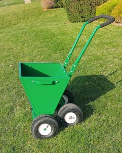 Mini Topper Topdresser 68 Litre, 600mm Width -Landscaping mini topper 20221122 133113 39310.1669767016
