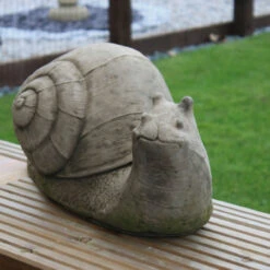 Border Stoneware Large Snail